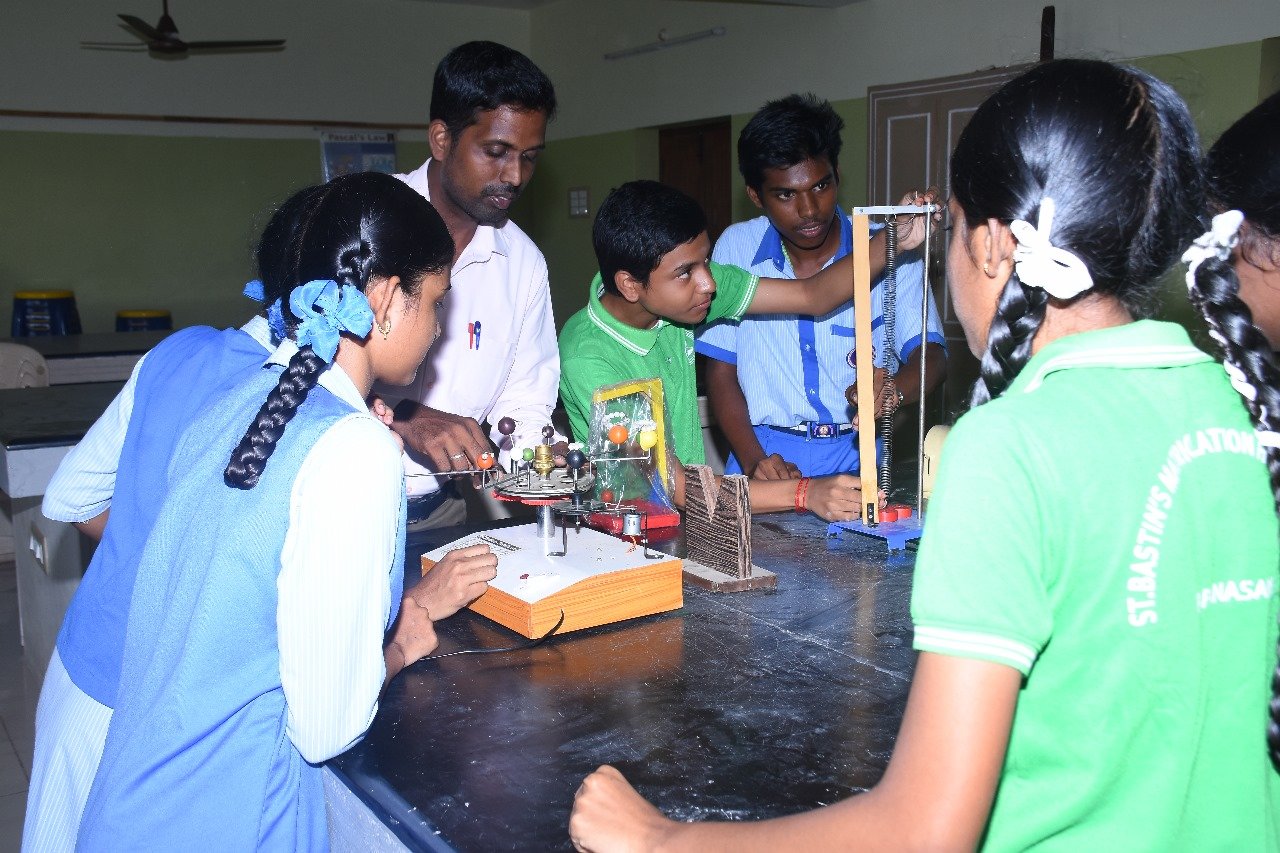 Physics Lab Image 2